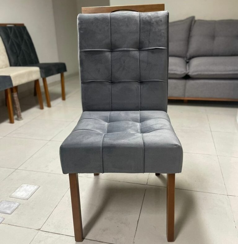 Mesa Salinas 100 (Tampo Dakota s/ vidro) Cinamomo com 4 Cadeiras Sophia Veludo Cinza Grafite – CEL MÓVEIS + WM DECOR - Imagem 2