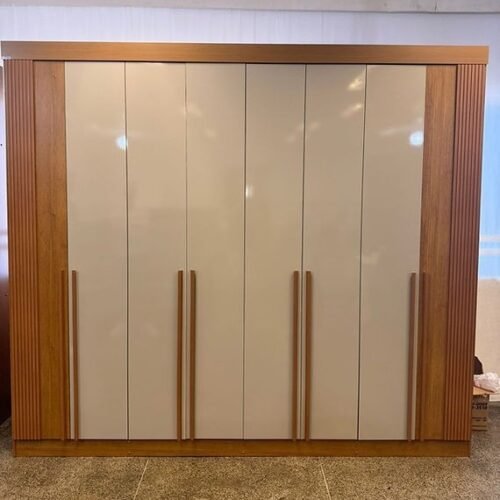 Guarda-Roupa 8 Portas Daymond 2,75 m Cinamomo/Off White/Ripado - D'DORO MÓVEIS
