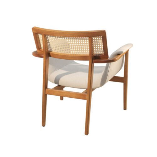 Alternative view of Poltrona KR 066 em Madeira Maciça com Encosto Rattan - Chenile Linho
