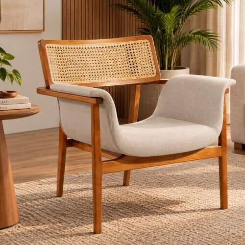 Poltrona KR 066 em Madeira Maciça com Encosto Rattan - Chenile Linho