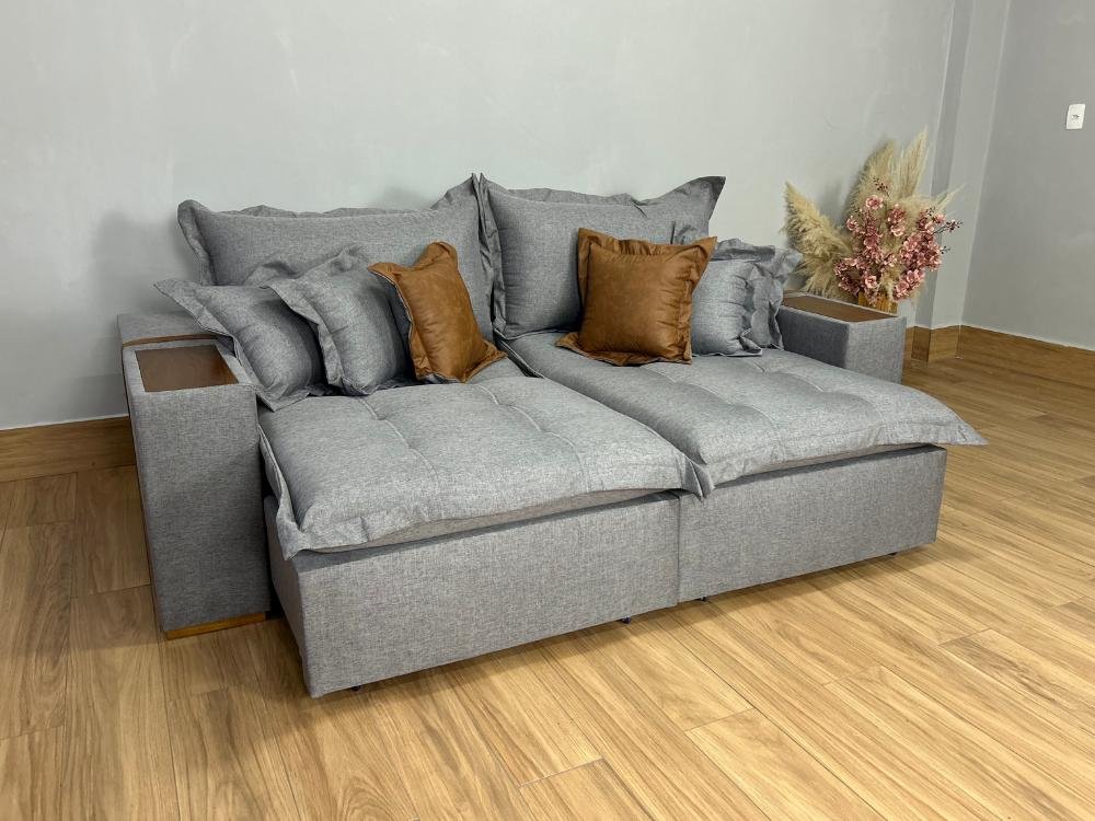 Sofá Cama Retrátil Reclinável Gabriela 2,30m - Cinza Linho/Marrom Courino